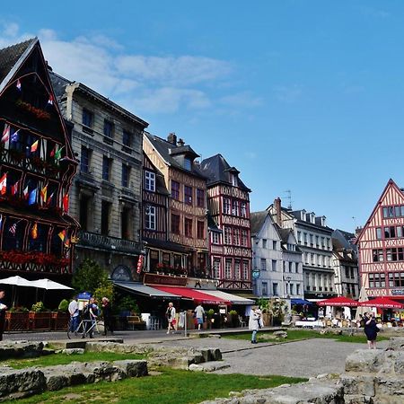 Le Donjon De Rouen Apartment Exterior photo